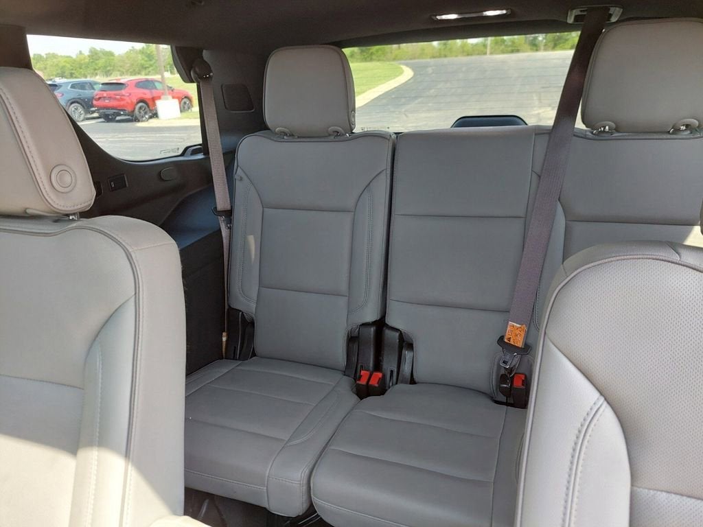2022 GMC Yukon SLT