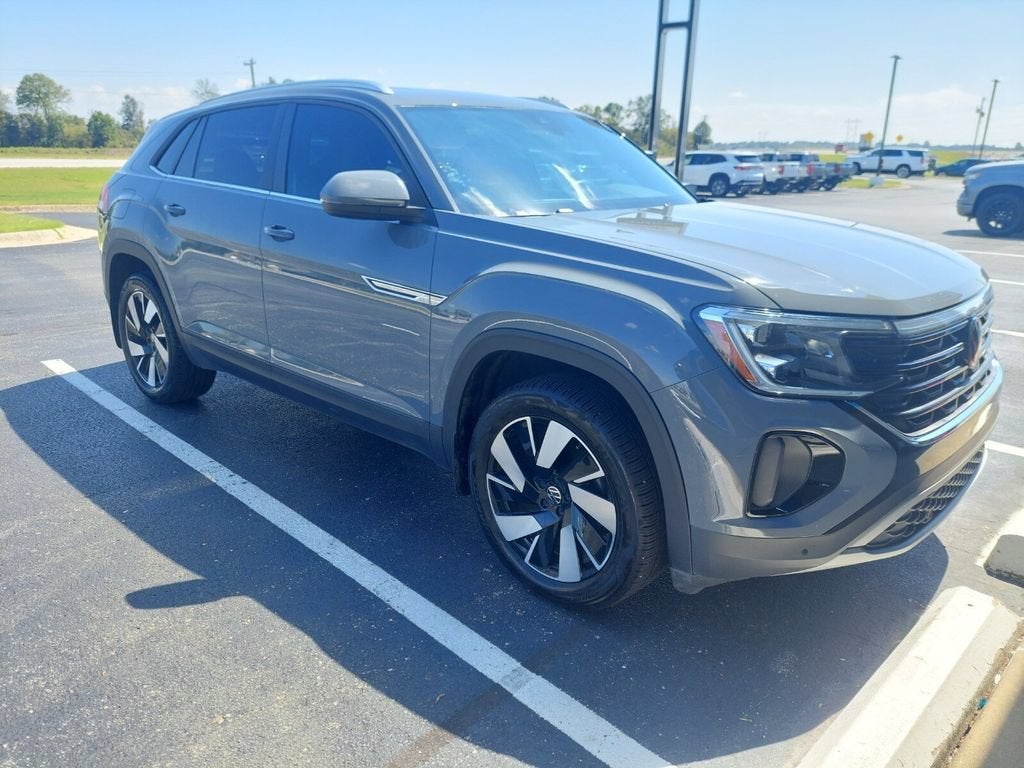 2025 Volkswagen Atlas Cross Sport 2.0T SE w/Technology