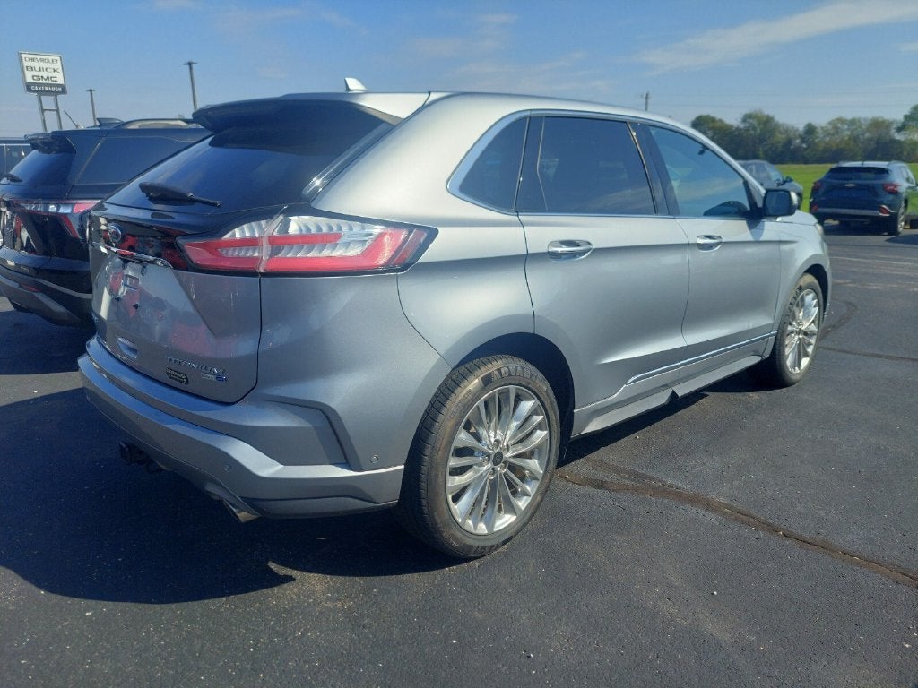 2020 Ford Edge Titanium