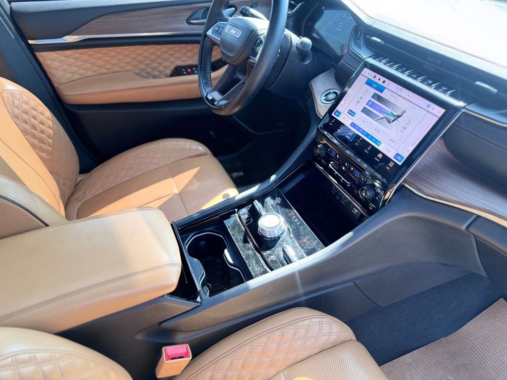 2023 Jeep Grand Cherokee Summit