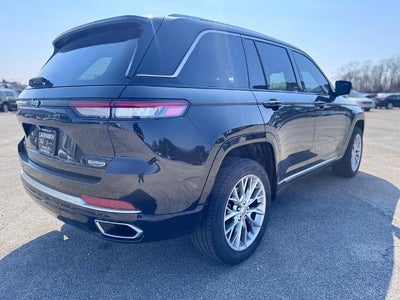 2023 Jeep Grand Cherokee Summit