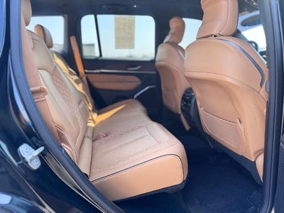 2023 Jeep Grand Cherokee Summit