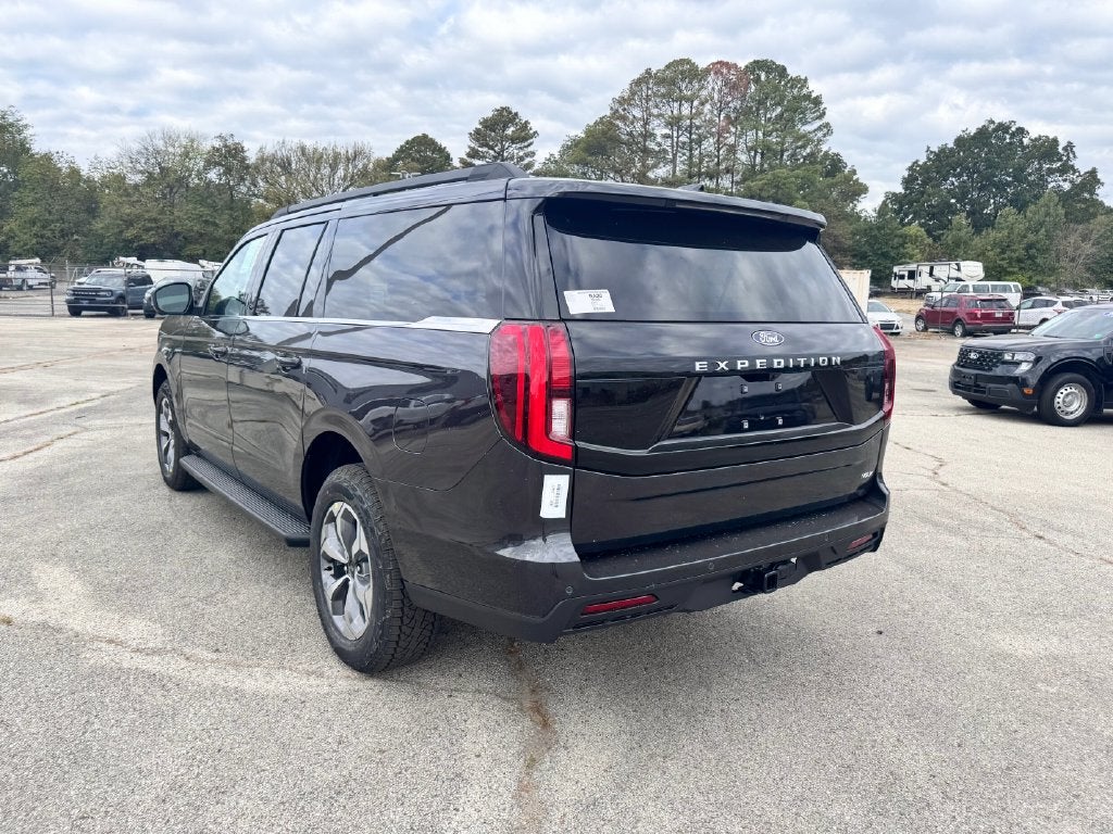 2027 Ford Expedition Max Active