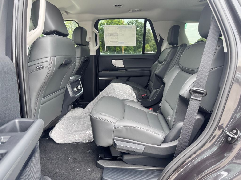 2027 Ford Expedition Active