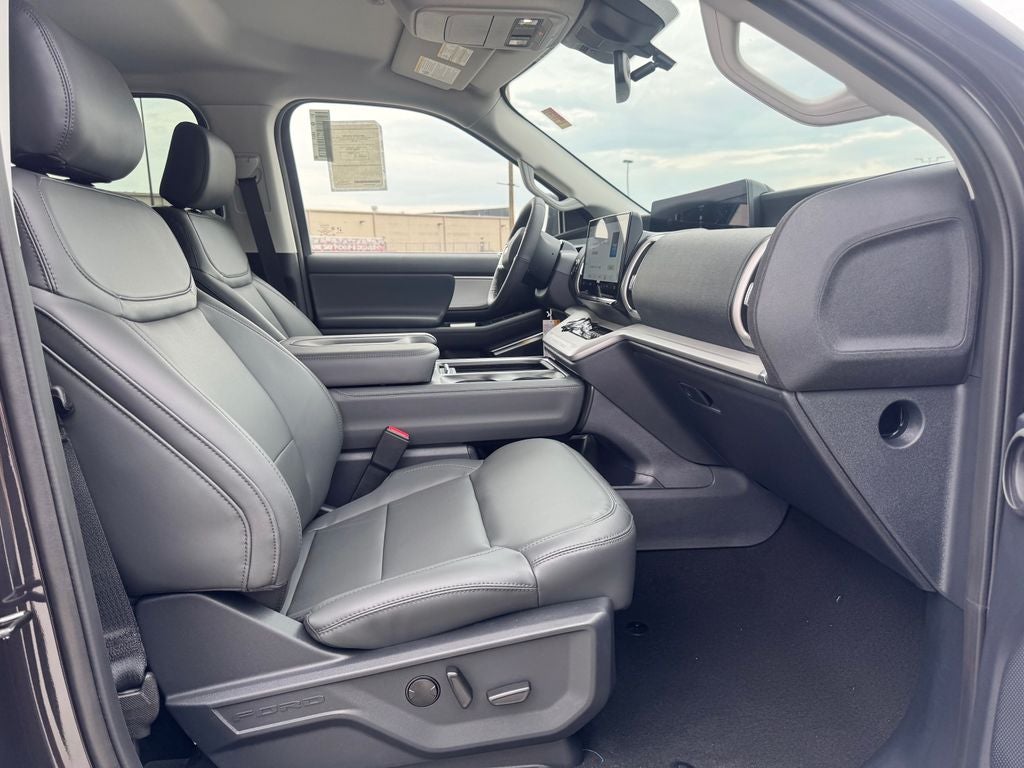2027 Ford Expedition Active
