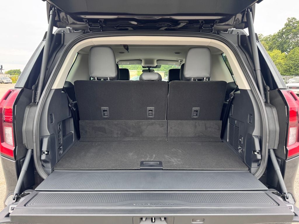 2027 Ford Expedition Active