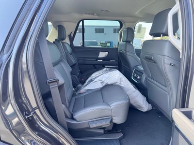 2027 Ford Expedition Active