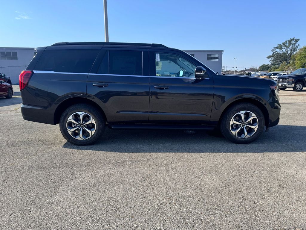 2027 Ford Expedition Active