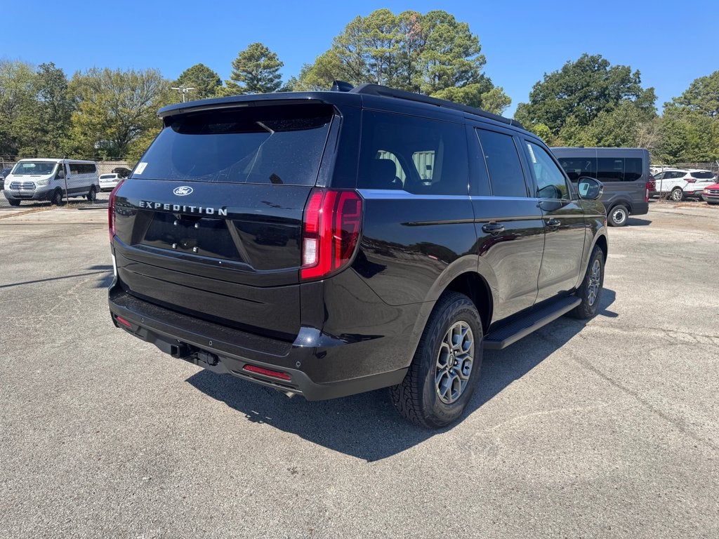 2027 Ford Expedition Active