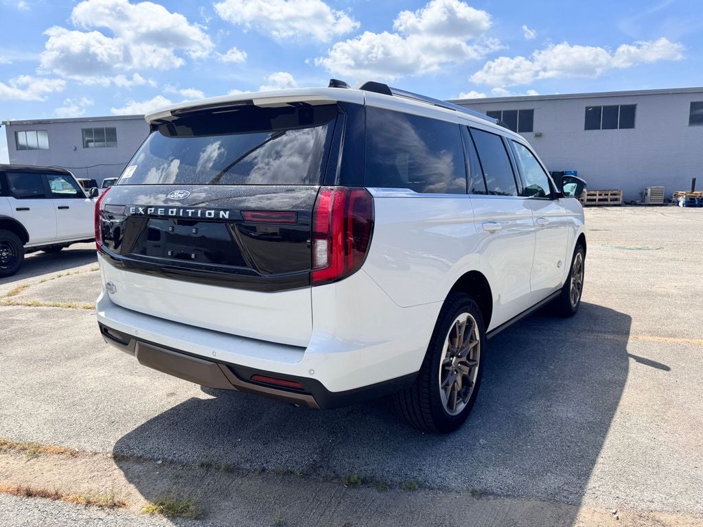 2027 Ford Expedition King Ranch