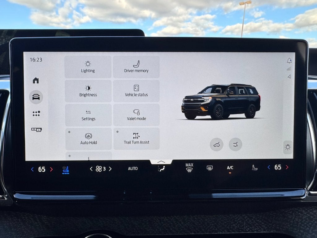2027 Ford Expedition Tremor