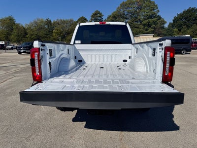2027 Ford F-350SD Lariat
