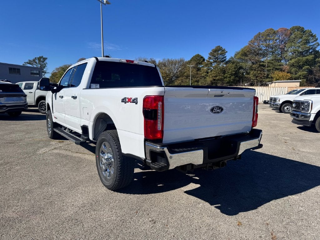2027 Ford F-350SD Lariat