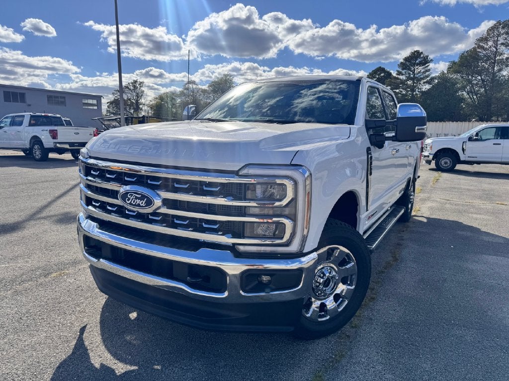 2027 Ford F-350SD Lariat