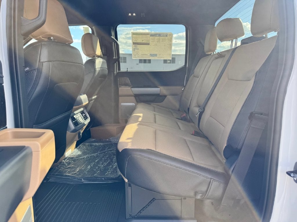2027 Ford F-350SD Lariat