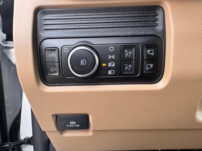 2027 Ford F-350SD Lariat