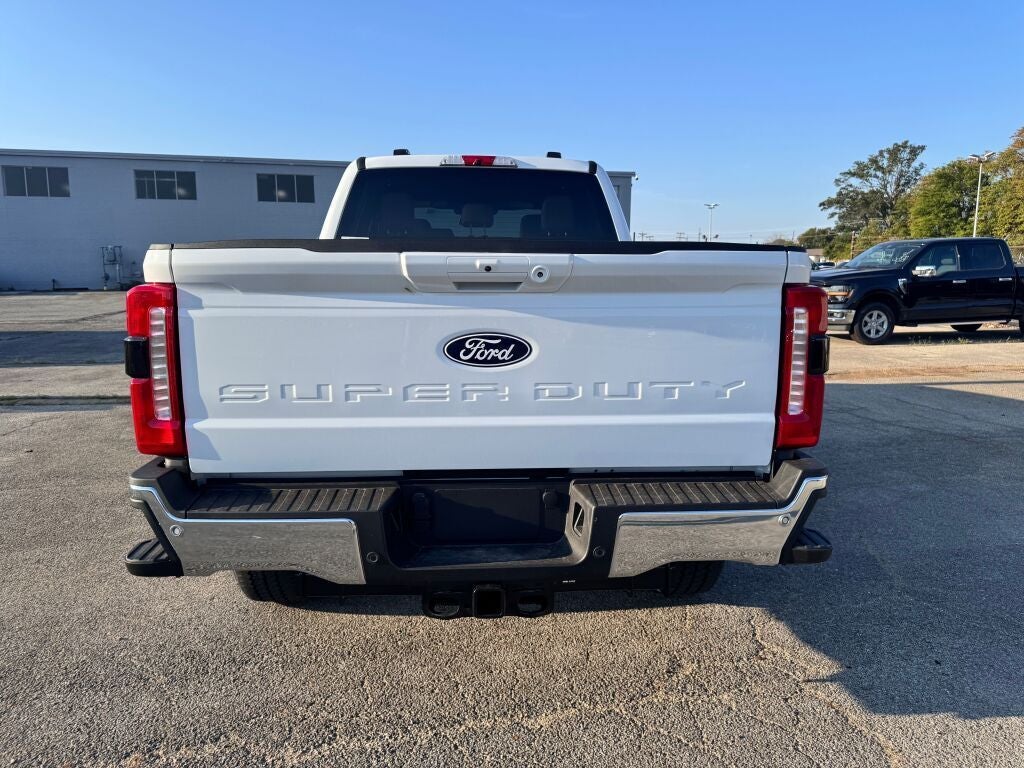 2027 Ford F-350SD Lariat