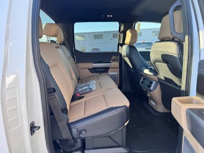 2027 Ford F-350SD Lariat DRW