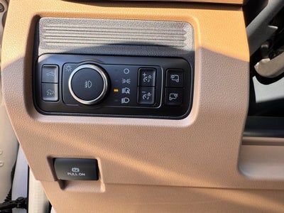 2027 Ford F-350SD Lariat DRW
