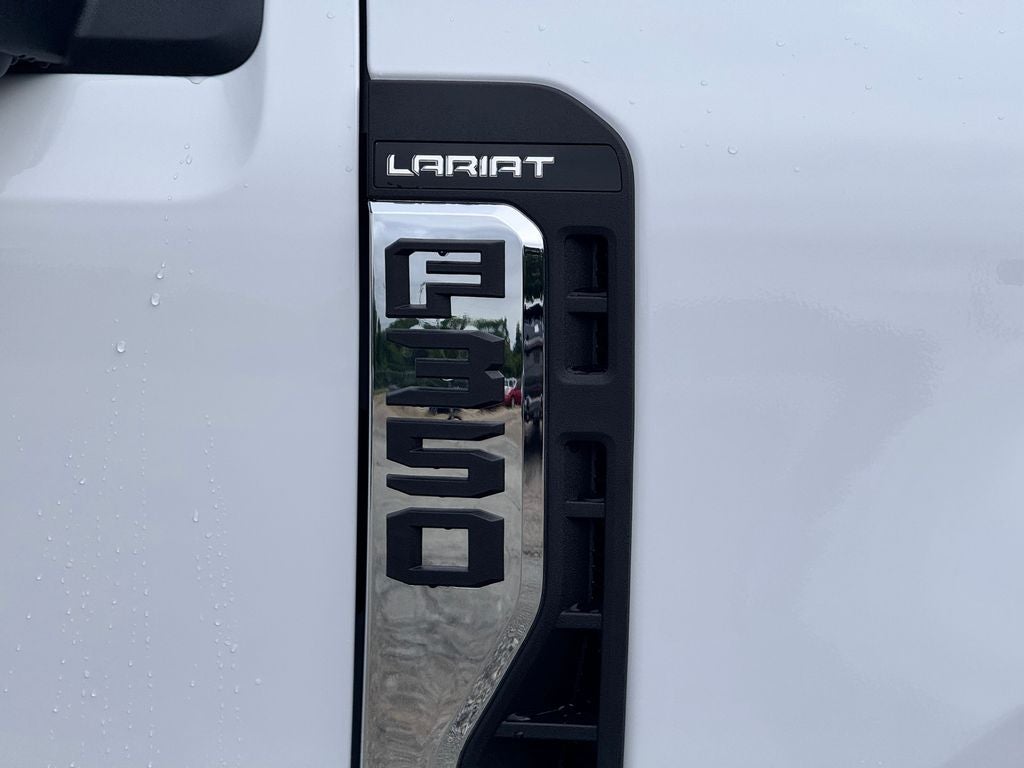 2026 Ford F-350SD Lariat DRW