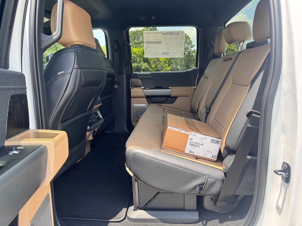 2026 Ford F-350SD Lariat DRW
