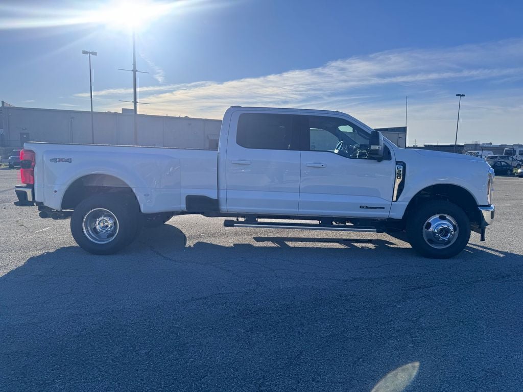 2026 Ford F-350SD Lariat DRW