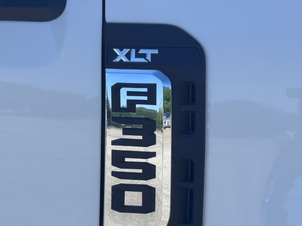 2026 Ford F-350SD XLT DRW