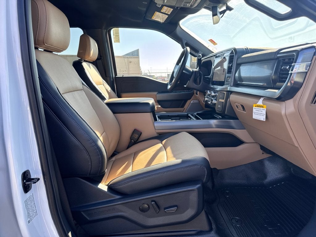 2027 Ford F-450SD Lariat DRW