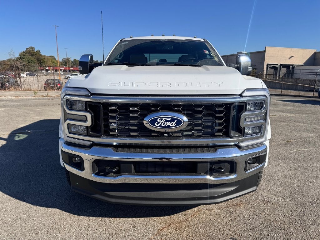 2027 Ford F-450SD Lariat DRW