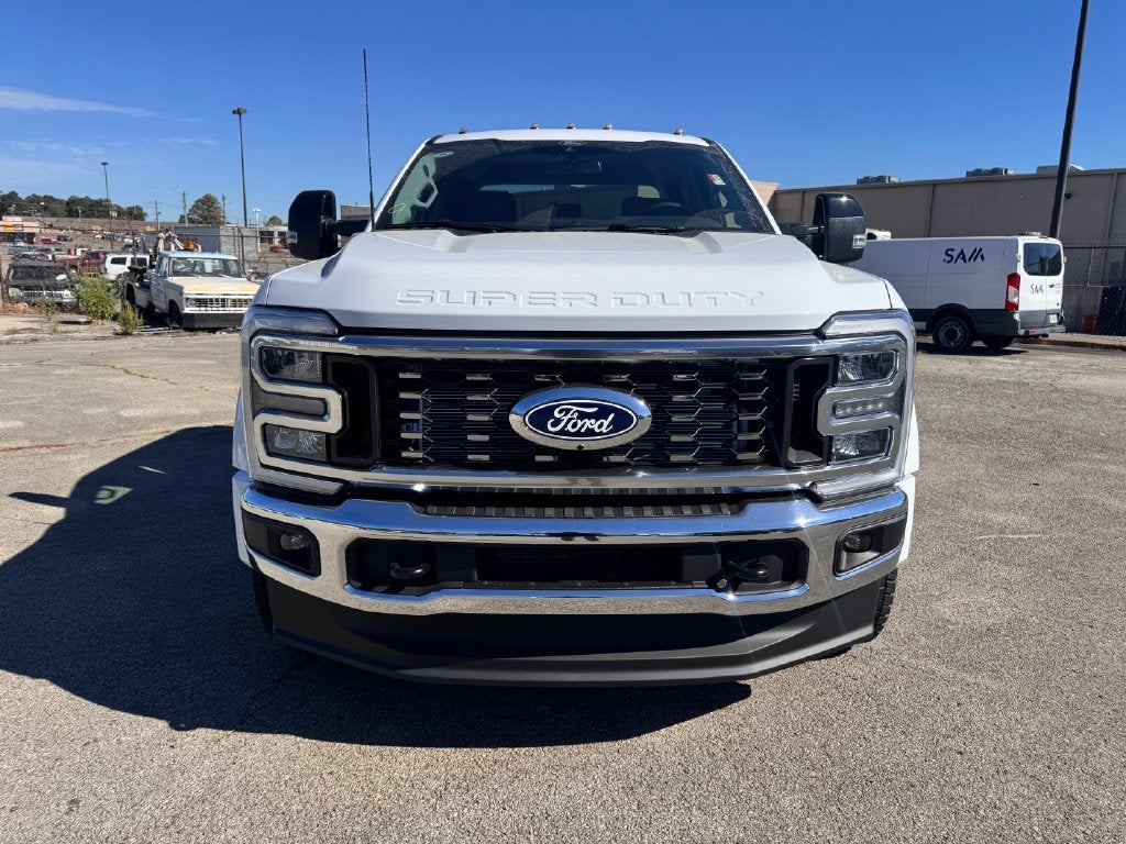 2027 Ford F-450SD Lariat DRW