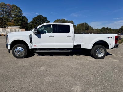 2027 Ford F-450SD Lariat DRW