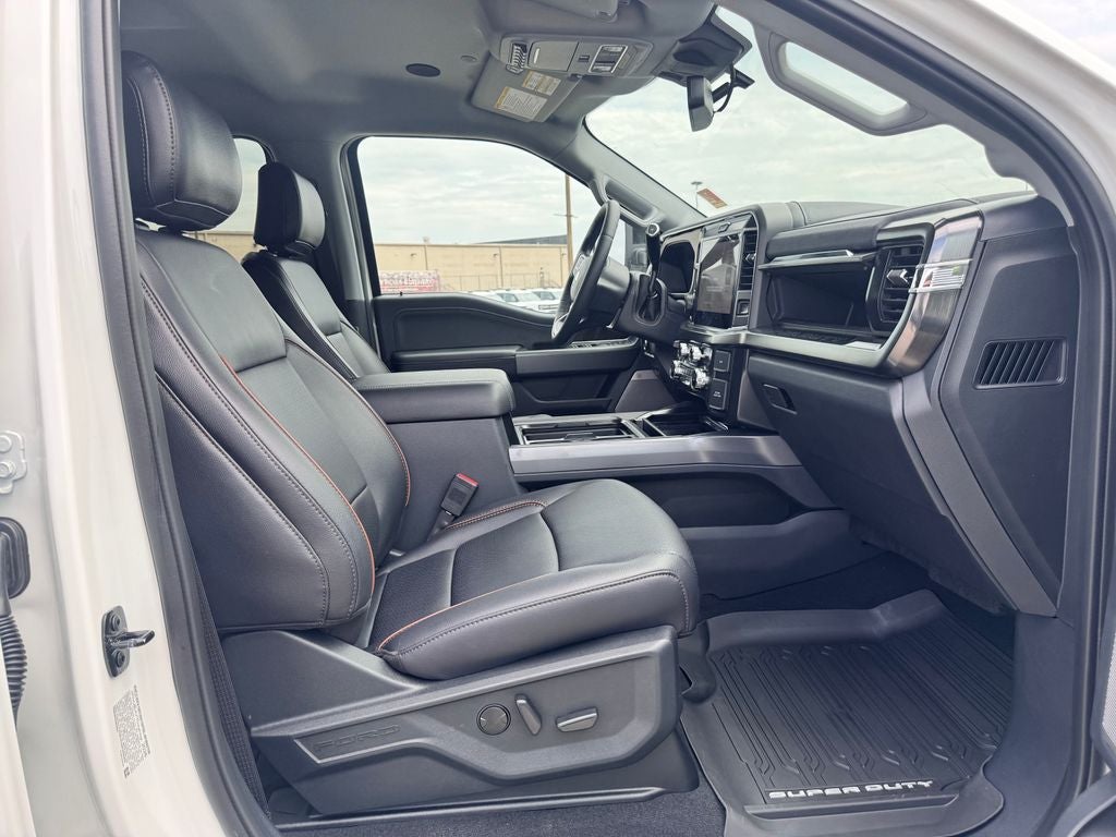 2026 Ford F-450SD Lariat DRW