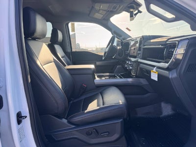 2027 Ford F-450SD Lariat DRW
