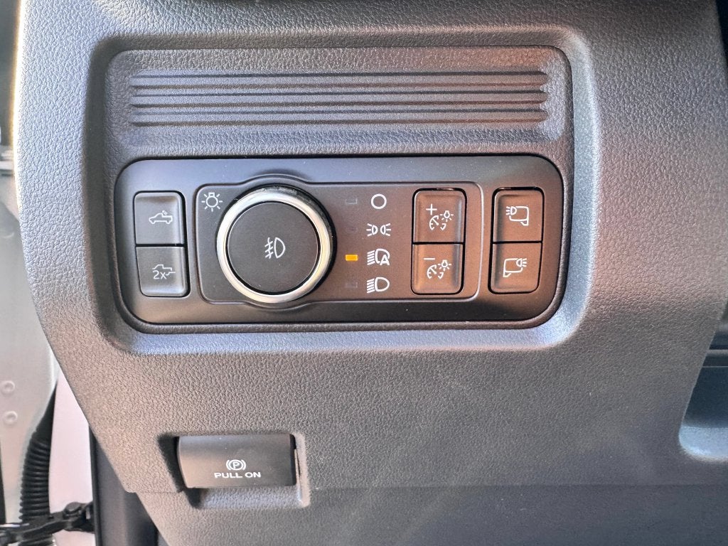 2027 Ford F-450SD Lariat DRW
