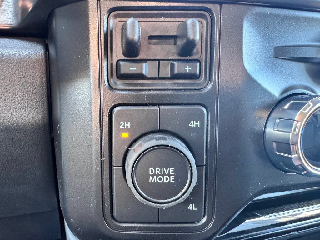 2027 Ford F-450SD Lariat DRW