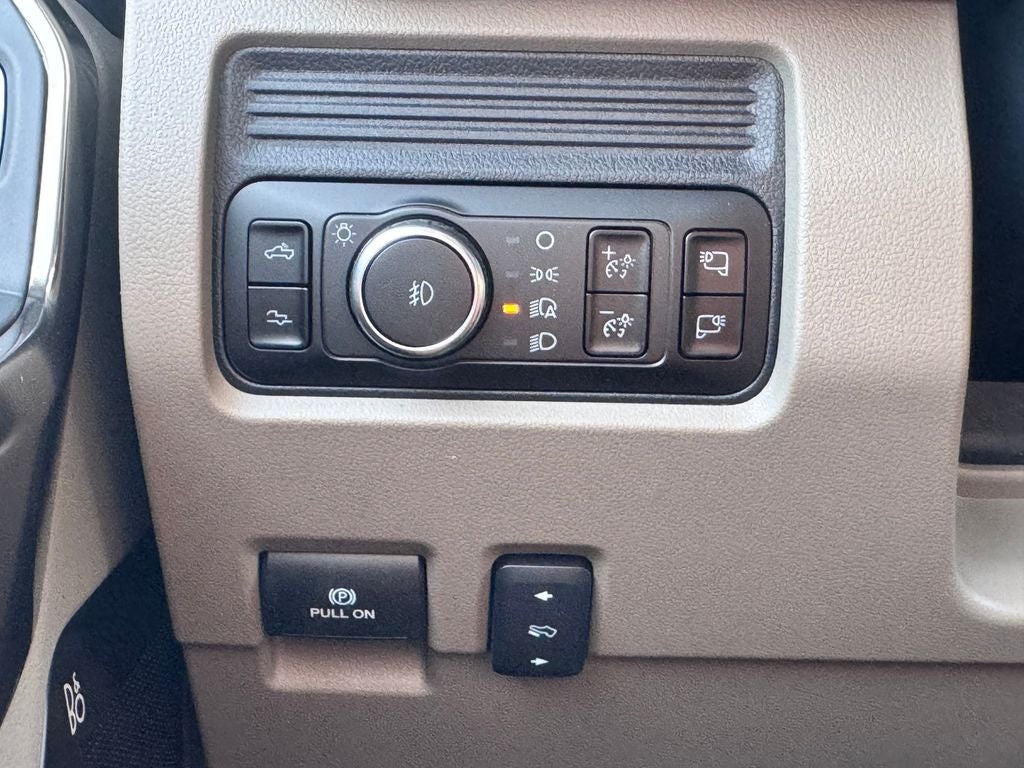 2026 Ford F-450SD Platinum DRW