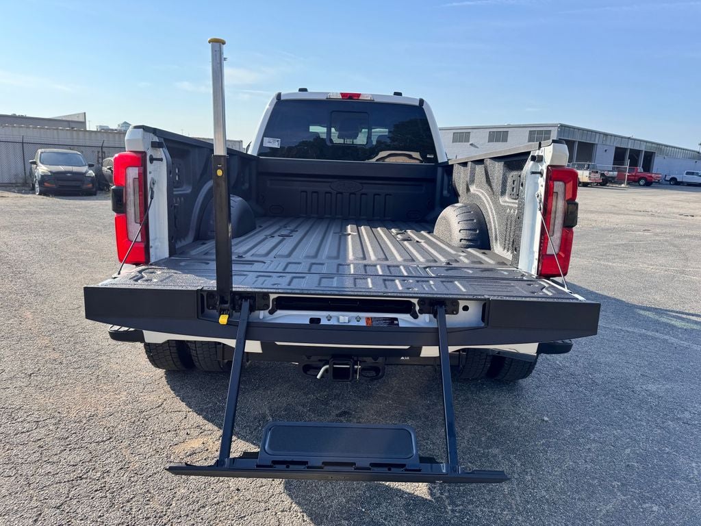 2026 Ford F-450SD Platinum DRW