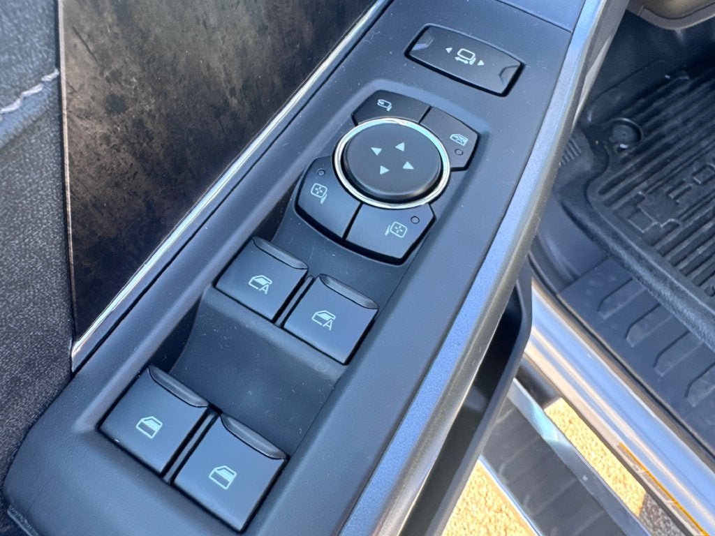 2027 Ford F-450SD Lariat DRW