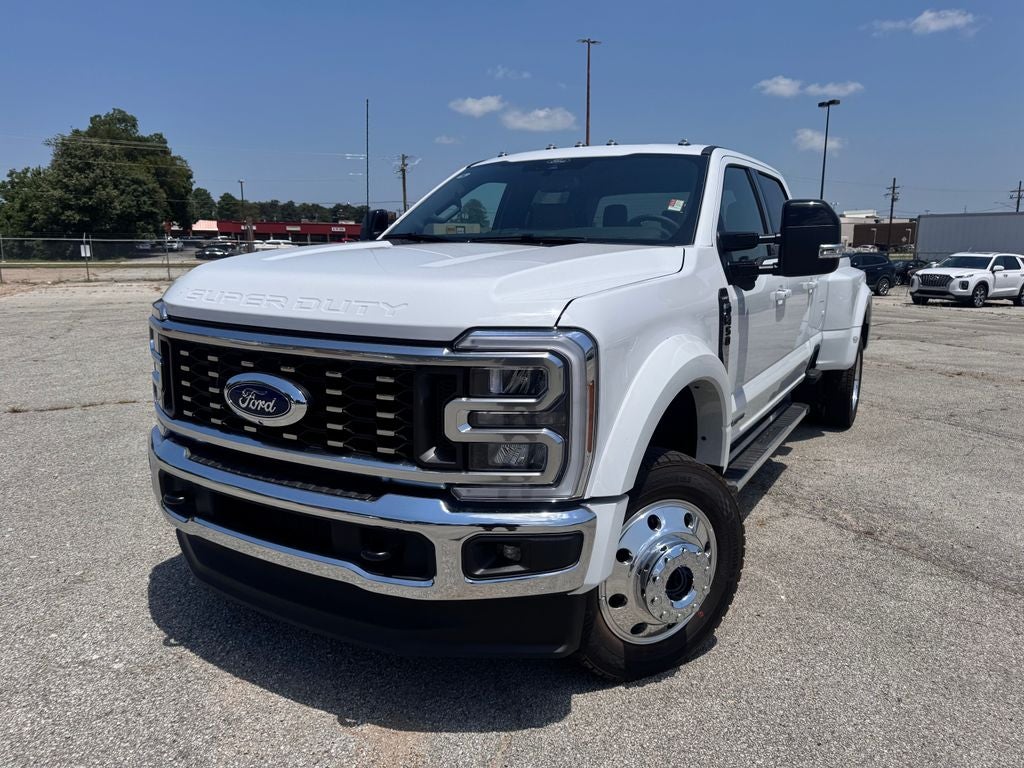 2026 Ford F-450SD Lariat DRW