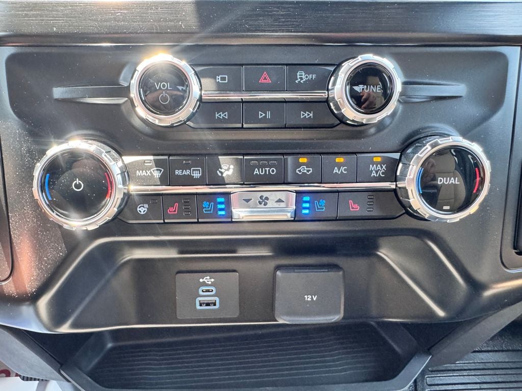 2026 Ford F-450SD Lariat DRW