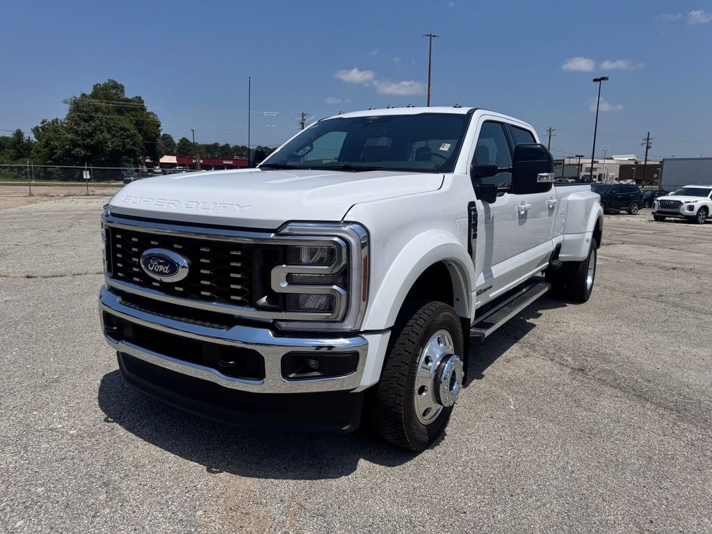 2026 Ford F-450SD Lariat DRW