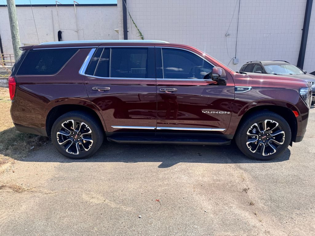 2023 GMC Yukon SLT