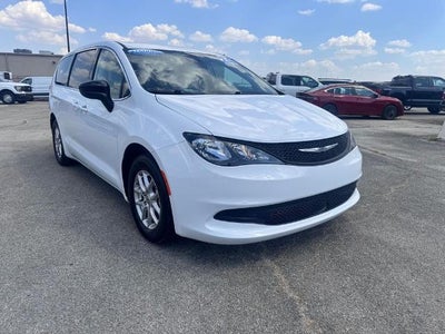 2024 Chrysler Voyager LX
