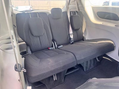 2024 Chrysler Voyager LX