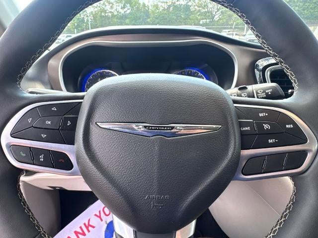 2024 Chrysler Voyager LX
