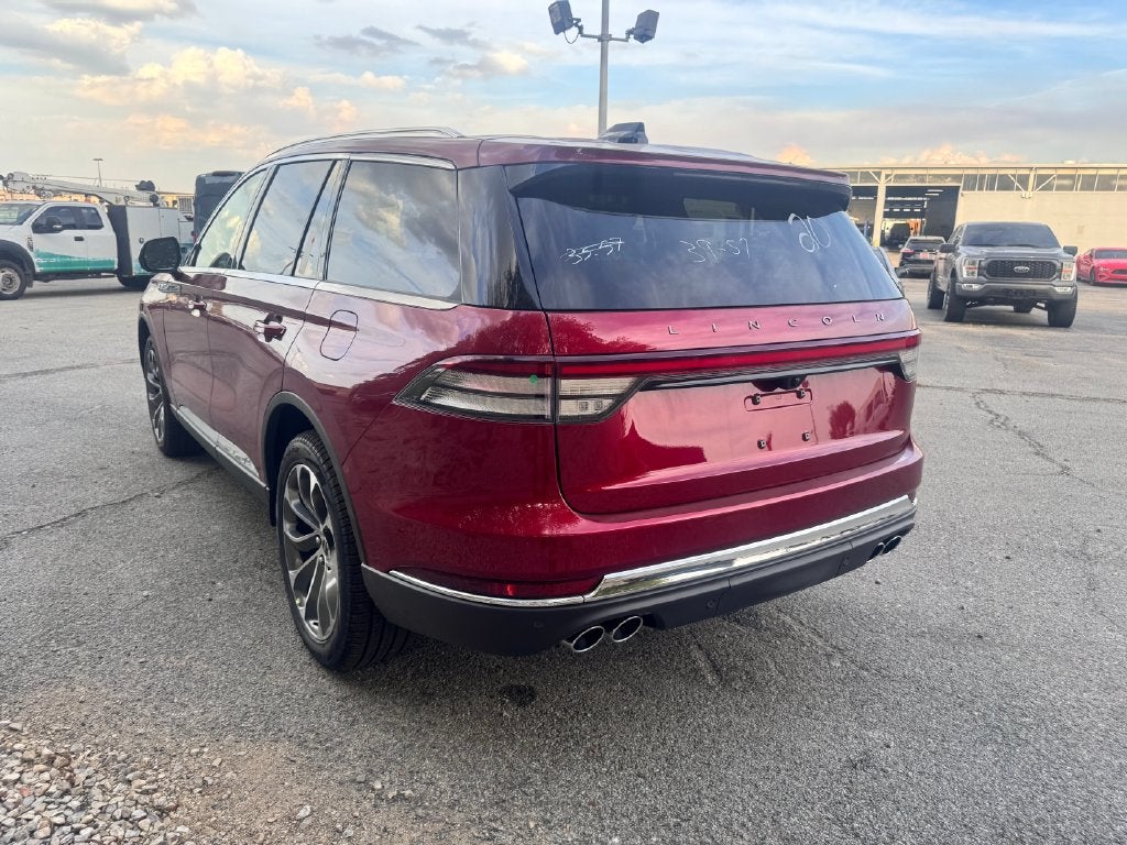 2027 Lincoln Aviator Premiere