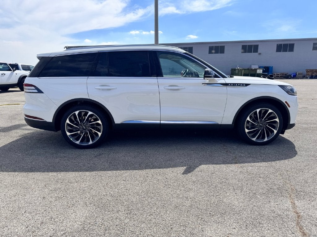 2027 Lincoln Aviator Reserve