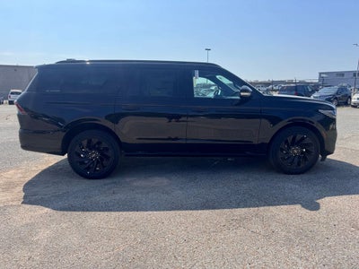 2027 Lincoln Navigator L Reserve