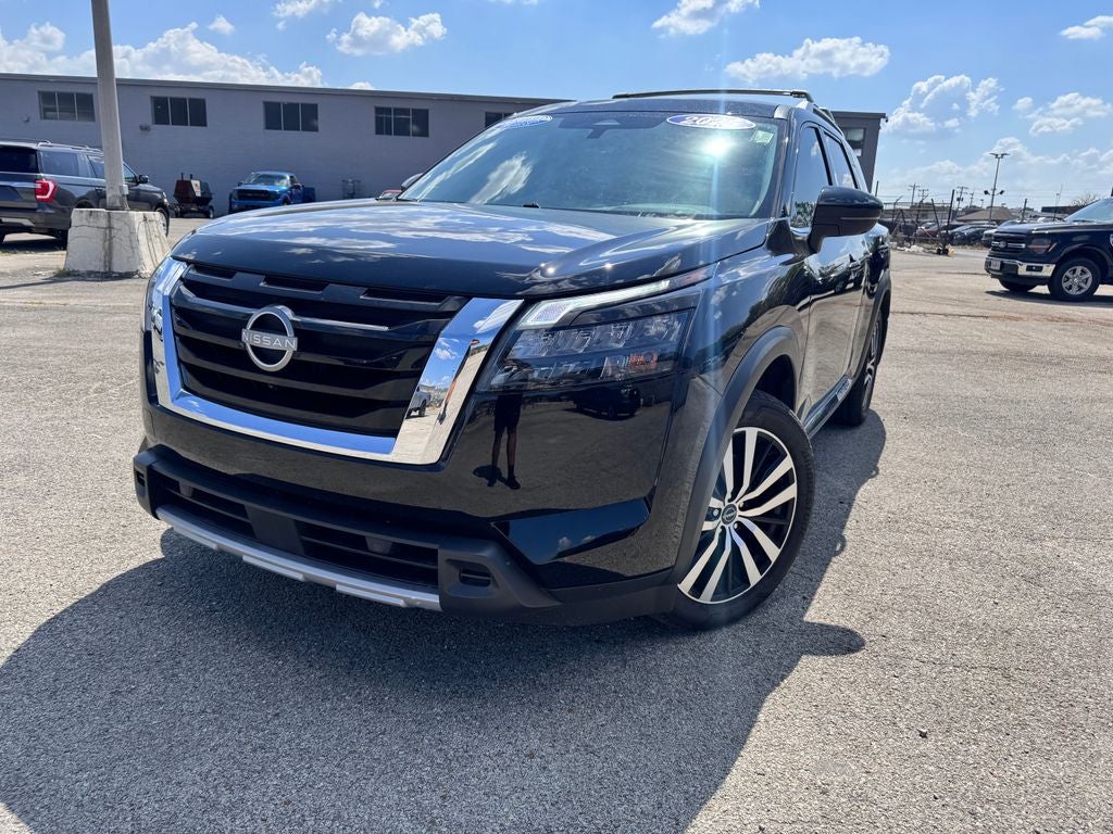 2025 Nissan Pathfinder Platinum