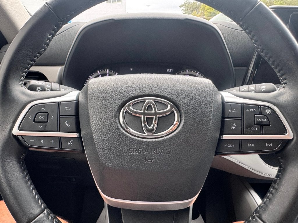 2023 Toyota Highlander LE
